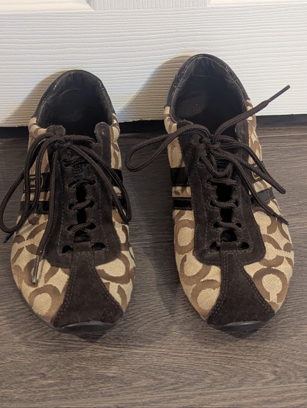 Authentic COACH Kathleen Signature C Monogram Sneakers Brown Suede Trim Size 7.5